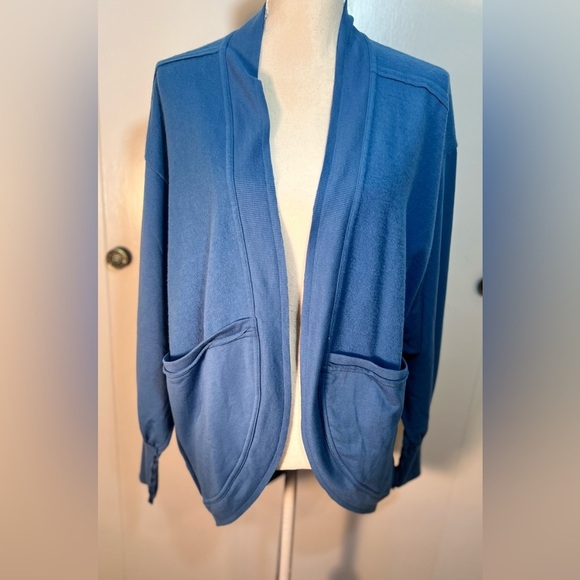 LuLa Roe NWT Blue Open-Front Fleece Jacket Women’s Size S Distressed - Picture 8 of 8